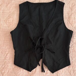 SHEIN Black Sleeveless Tie-Front Blouse